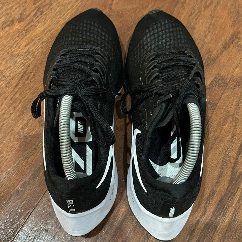 Nike these air